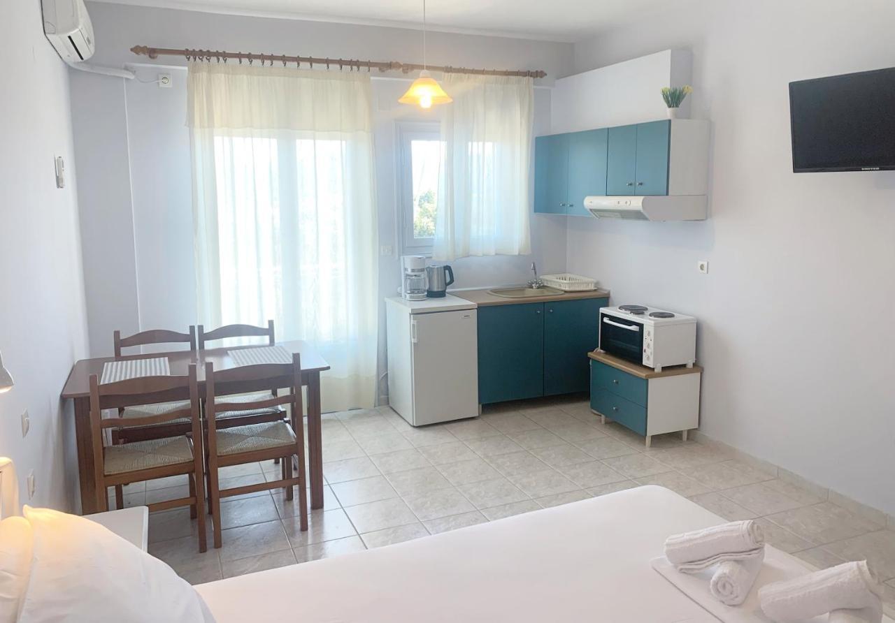 Ilias Apartments Финикунда Экстерьер фото